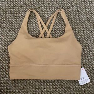 Lululemon energy bra long line. Size 4. NWT.